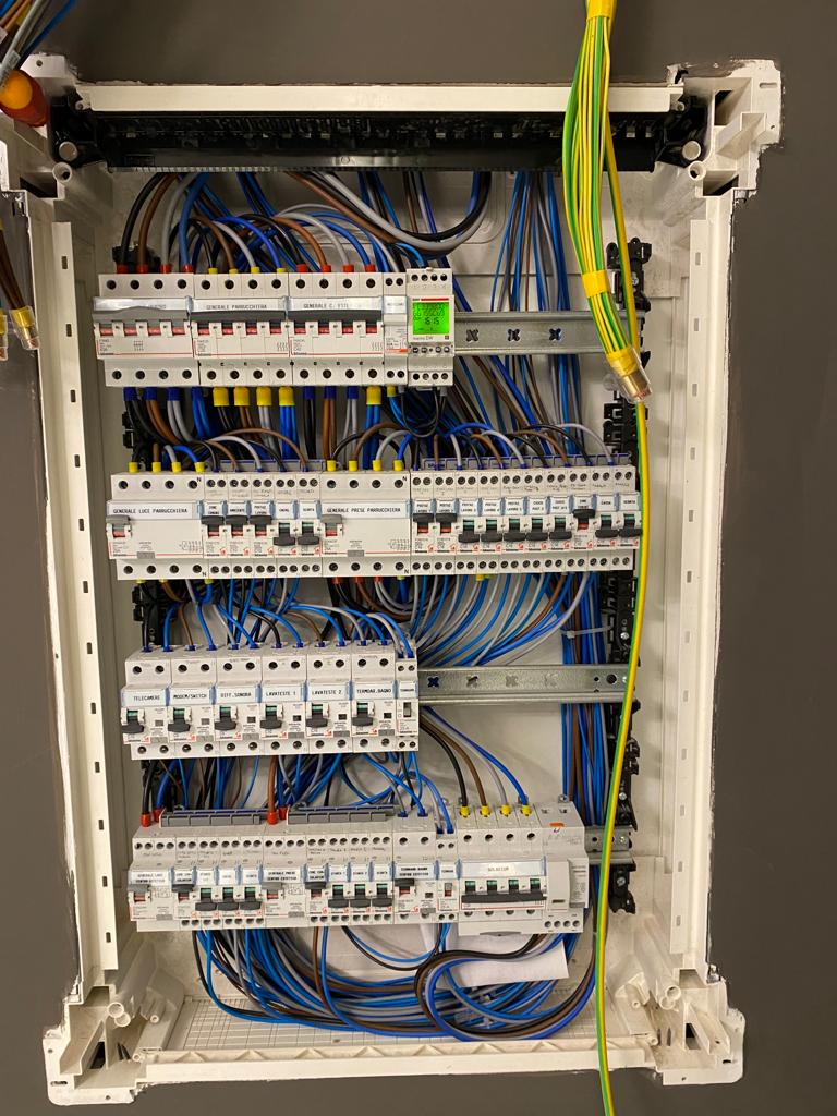 Impianti Elettrici Industriali Casentino